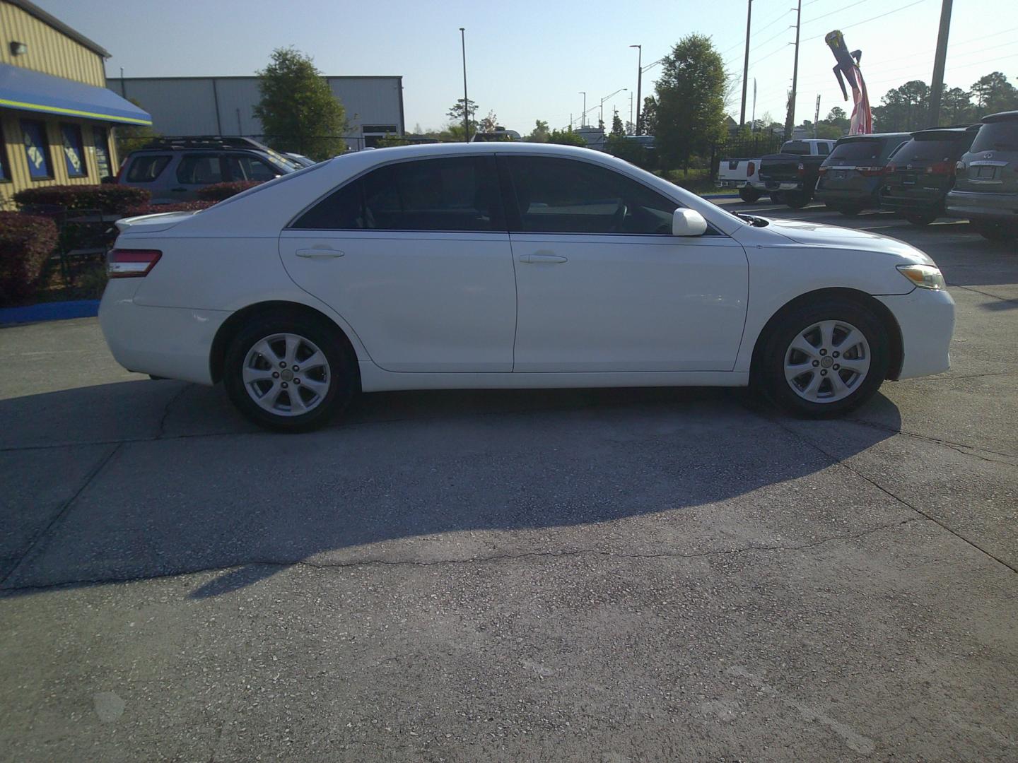 2011 WHITE TOYOTA CAMRY BASE; SE; LE; (4T4BF3EK0BR) , located at 390 Hansen Avenue, Orange Park, FL, 32065, (904) 276-7933, 30.130497, -81.787529 - Photo#2